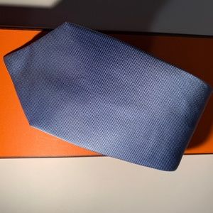 100% Hermès Silk Tie